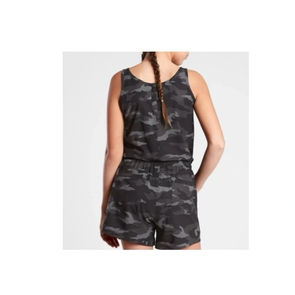 Athleta Girl On The‎ Go Camo Shorts Romper